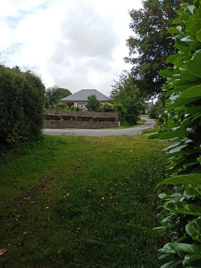 Bed and Breakfast Hentig Ar Feunteun Plouaret Esterno foto